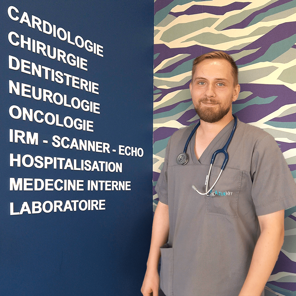 Dr. Vét. Mathis PARMENTIER